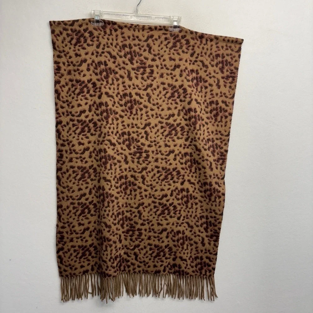 Peck & Peck Collection 100% Wool Blanket Scarf Leopard Tan‎ Brown